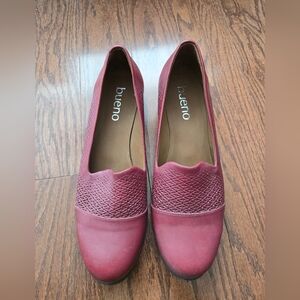 Bueno Red Flats with Textured Design